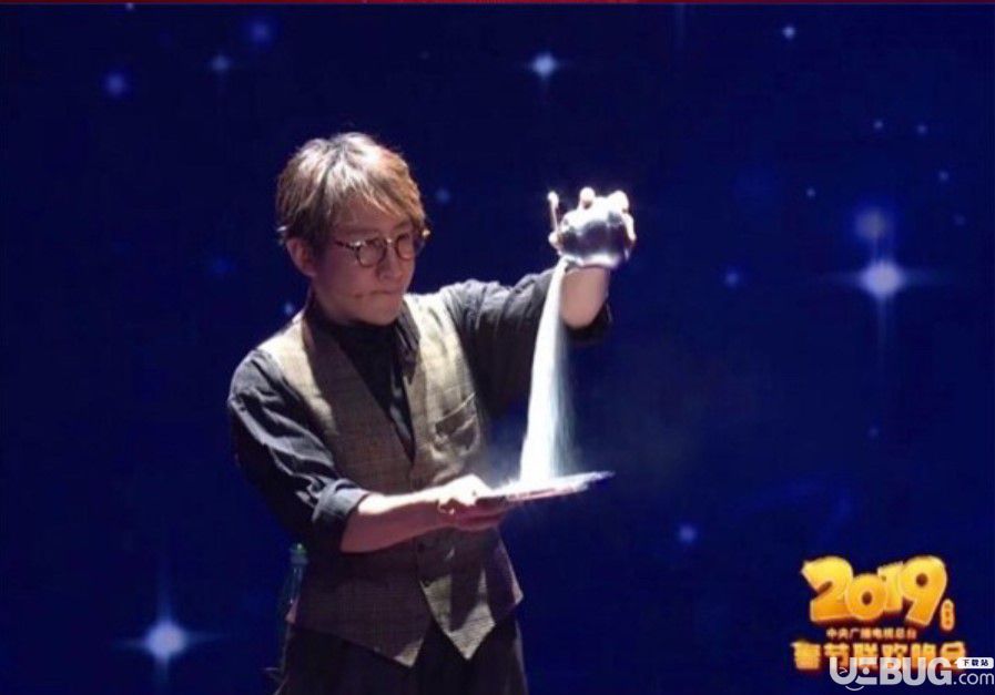 劉謙回應(yīng)春晚換壺事件沒有托 劉謙2019春晚魔術(shù)解謎